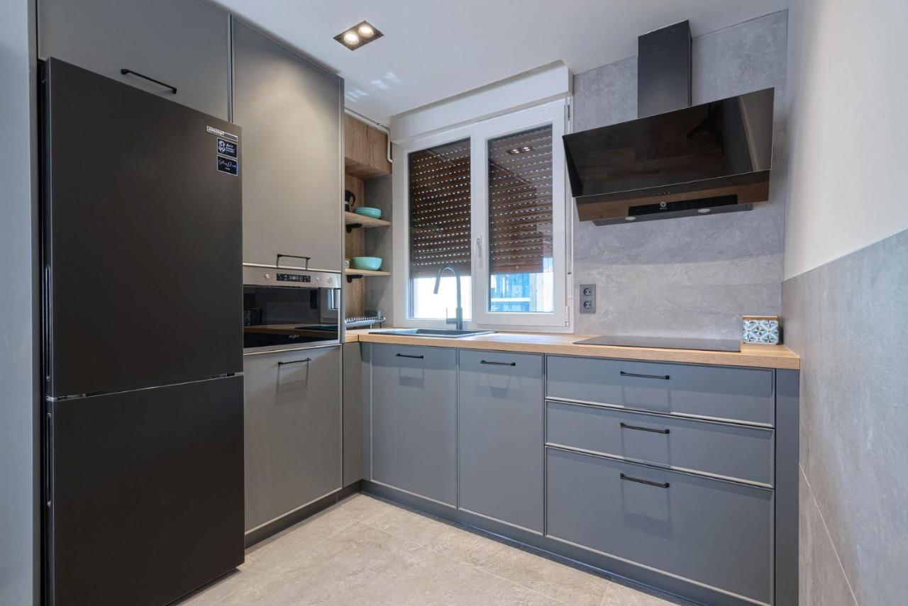 Vivienda Turistica De Diseno Elegante Lägenhet Bilbao Exteriör bild