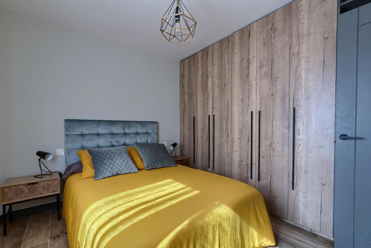 Vivienda Turistica De Diseno Elegante Lägenhet Bilbao Exteriör bild